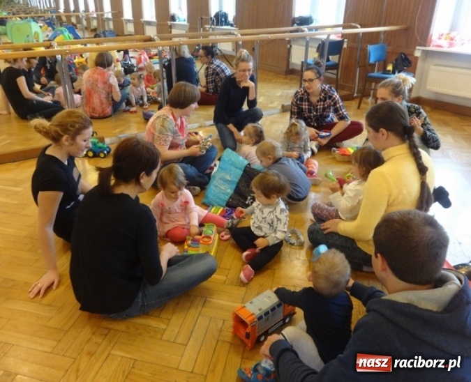 Zdjęcie w galerii na portalu naszraciborz.pl: Dokąd wybrały się Fikusie?  wiadomości z regionu