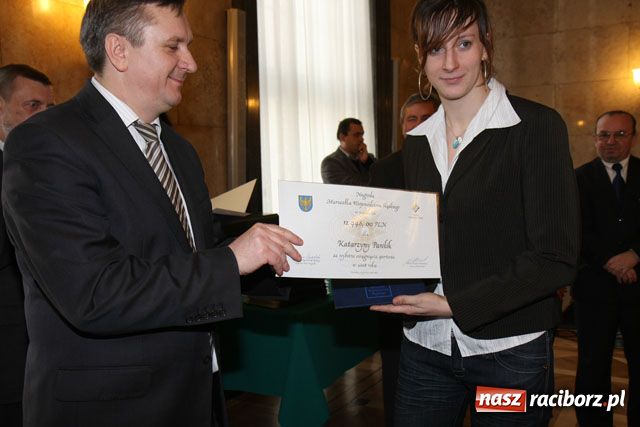 Zdjęcie w galerii na portalu naszraciborz.pl: Najlepsi sportowcy nagrodzeni wiadomości z regionu