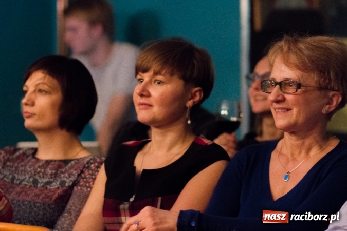 Zdjęcie w galerii na portalu naszraciborz.pl: Lidia Pospieszalska wystąpiła na Końcu Świata wiadomości z regionu