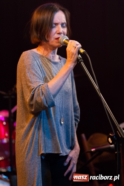 Zdjęcie w galerii na portalu naszraciborz.pl: Lidia Pospieszalska wystąpiła na Końcu Świata wiadomości z regionu