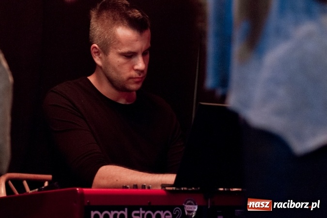 Zdjęcie w galerii na portalu naszraciborz.pl: Lidia Pospieszalska wystąpiła na Końcu Świata wiadomości z regionu