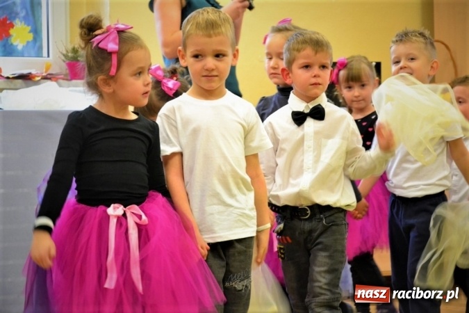 Zdjęcie w galerii na portalu naszraciborz.pl: Kiermasz adwentowy Przedszkola w Rudach to już tradycja!  wiadomości z regionu