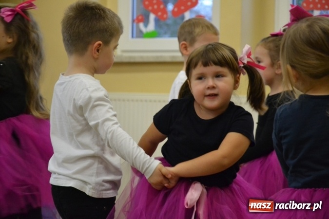 Zdjęcie w galerii na portalu naszraciborz.pl: Kiermasz adwentowy Przedszkola w Rudach to już tradycja!  wiadomości z regionu