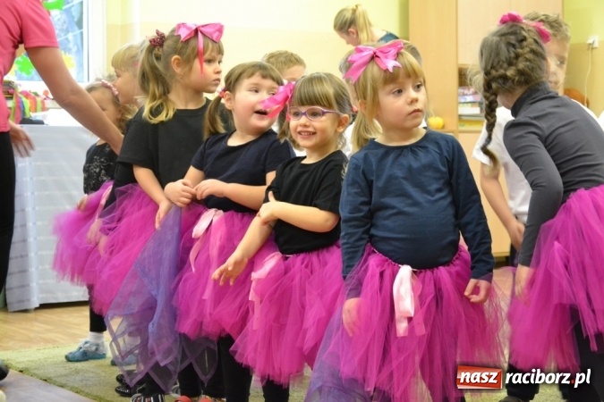 Zdjęcie w galerii na portalu naszraciborz.pl: Kiermasz adwentowy Przedszkola w Rudach to już tradycja!  wiadomości z regionu