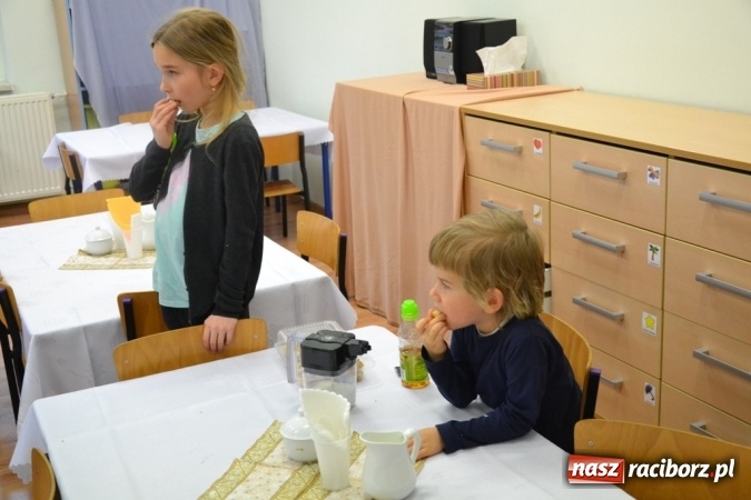 Zdjęcie w galerii na portalu naszraciborz.pl: Kiermasz adwentowy Przedszkola w Rudach to już tradycja!  wiadomości z regionu