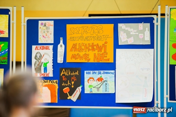 Zdjęcie w galerii na portalu naszraciborz.pl: W Szkole Podstawowej nr 13 podsumowano tydzień profilaktyki wiadomości z regionu
