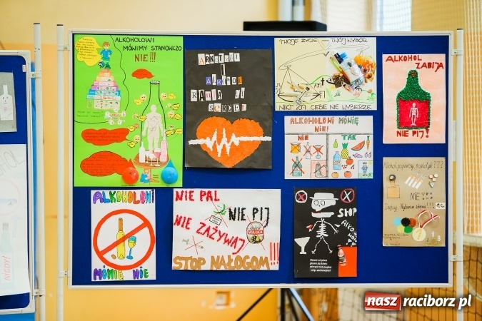 Zdjęcie w galerii na portalu naszraciborz.pl: W Szkole Podstawowej nr 13 podsumowano tydzień profilaktyki wiadomości z regionu