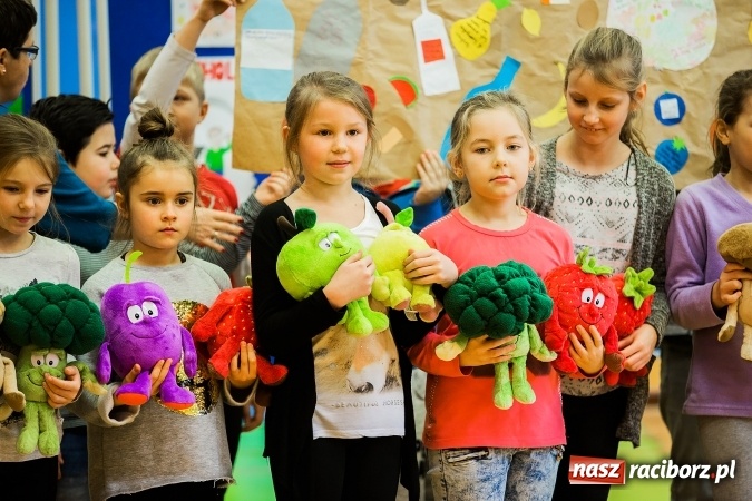 Zdjęcie w galerii na portalu naszraciborz.pl: W Szkole Podstawowej nr 13 podsumowano tydzień profilaktyki wiadomości z regionu