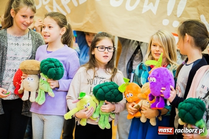 Zdjęcie w galerii na portalu naszraciborz.pl: W Szkole Podstawowej nr 13 podsumowano tydzień profilaktyki wiadomości z regionu