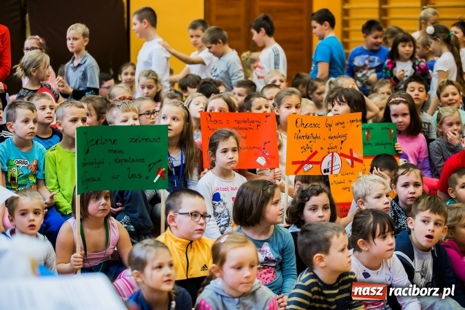 Zdjęcie w galerii na portalu naszraciborz.pl: W Szkole Podstawowej nr 13 podsumowano tydzień profilaktyki wiadomości z regionu