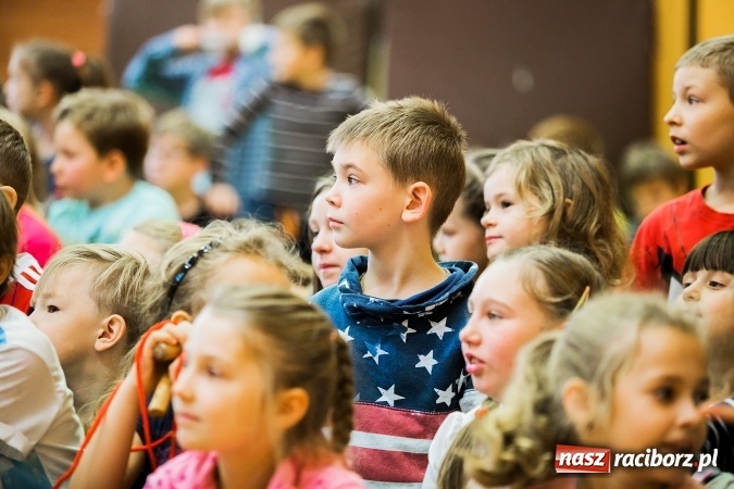 Zdjęcie w galerii na portalu naszraciborz.pl: W Szkole Podstawowej nr 13 podsumowano tydzień profilaktyki wiadomości z regionu