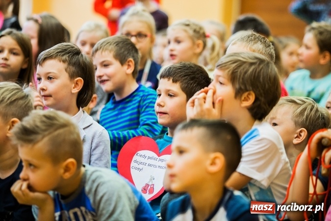 Zdjęcie w galerii na portalu naszraciborz.pl: W Szkole Podstawowej nr 13 podsumowano tydzień profilaktyki wiadomości z regionu
