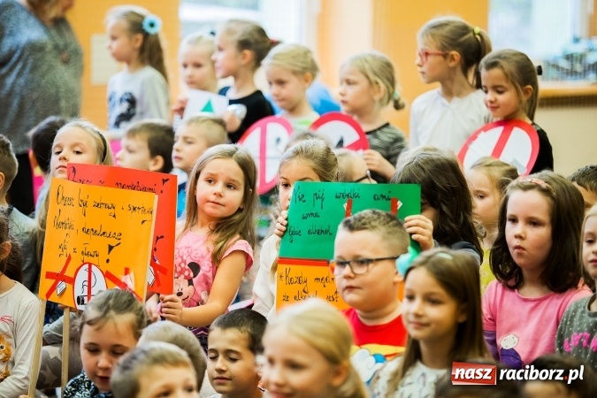 Zdjęcie w galerii na portalu naszraciborz.pl: W Szkole Podstawowej nr 13 podsumowano tydzień profilaktyki wiadomości z regionu