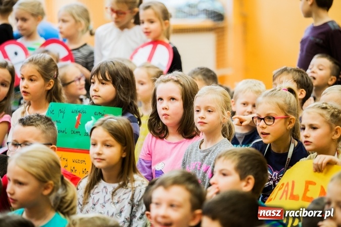 Zdjęcie w galerii na portalu naszraciborz.pl: W Szkole Podstawowej nr 13 podsumowano tydzień profilaktyki wiadomości z regionu