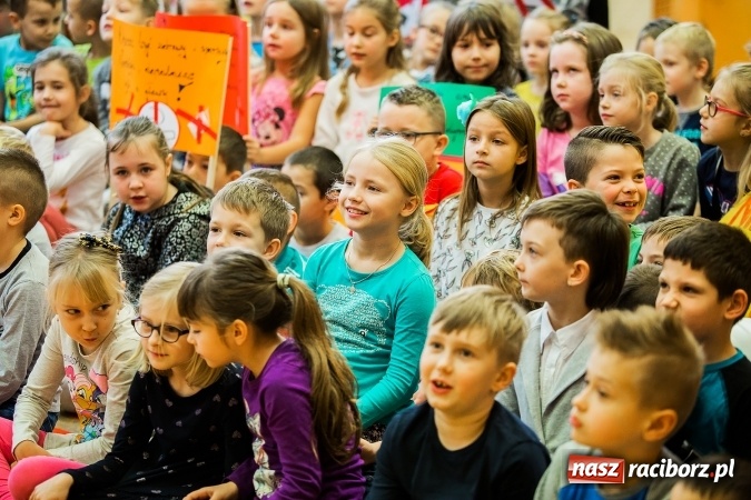 Zdjęcie w galerii na portalu naszraciborz.pl: W Szkole Podstawowej nr 13 podsumowano tydzień profilaktyki wiadomości z regionu