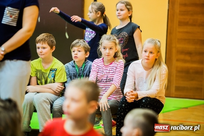 Zdjęcie w galerii na portalu naszraciborz.pl: W Szkole Podstawowej nr 13 podsumowano tydzień profilaktyki wiadomości z regionu