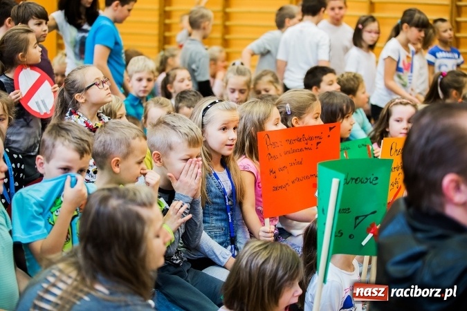 Zdjęcie w galerii na portalu naszraciborz.pl: W Szkole Podstawowej nr 13 podsumowano tydzień profilaktyki wiadomości z regionu