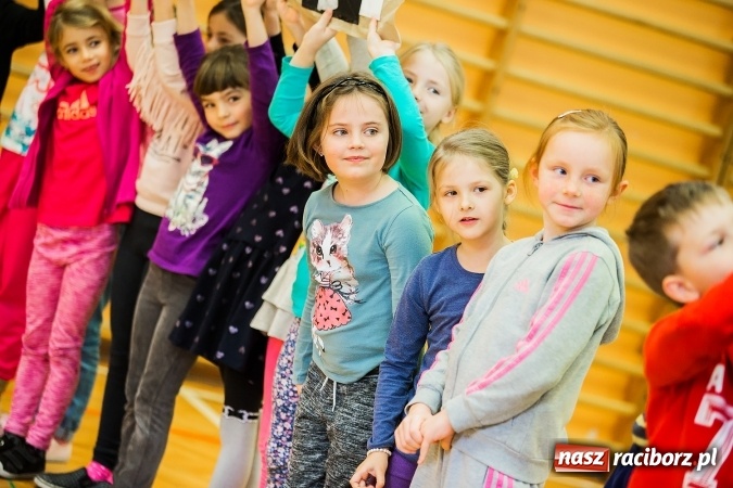 Zdjęcie w galerii na portalu naszraciborz.pl: W Szkole Podstawowej nr 13 podsumowano tydzień profilaktyki wiadomości z regionu