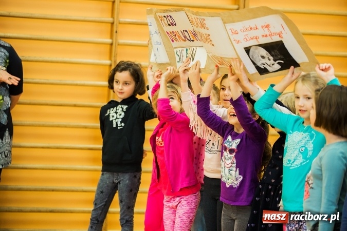 Zdjęcie w galerii na portalu naszraciborz.pl: W Szkole Podstawowej nr 13 podsumowano tydzień profilaktyki wiadomości z regionu