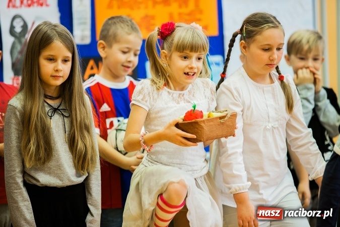 Zdjęcie w galerii na portalu naszraciborz.pl: W Szkole Podstawowej nr 13 podsumowano tydzień profilaktyki wiadomości z regionu