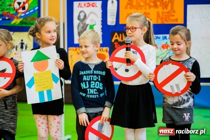 Zdjęcie w galerii na portalu naszraciborz.pl: W Szkole Podstawowej nr 13 podsumowano tydzień profilaktyki wiadomości z regionu
