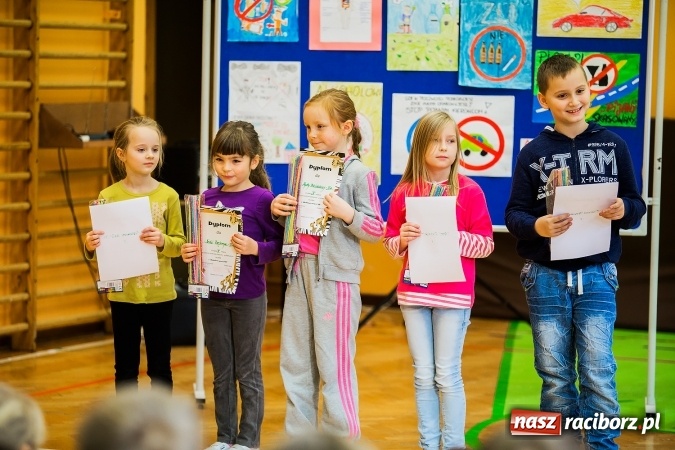 Zdjęcie w galerii na portalu naszraciborz.pl: W Szkole Podstawowej nr 13 podsumowano tydzień profilaktyki wiadomości z regionu