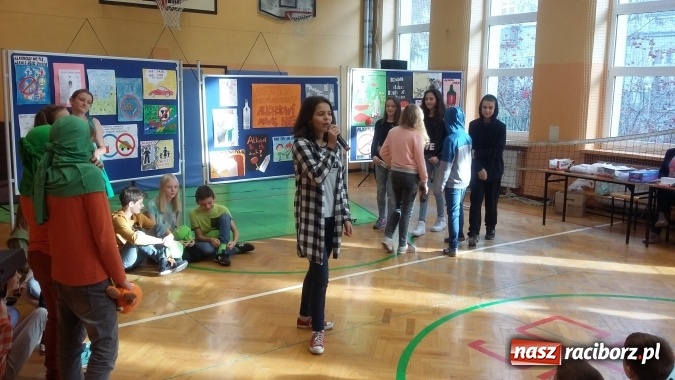 Zdjęcie w galerii na portalu naszraciborz.pl: W Szkole Podstawowej nr 13 podsumowano tydzień profilaktyki wiadomości z regionu