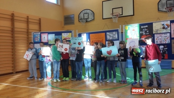 Zdjęcie w galerii na portalu naszraciborz.pl: W Szkole Podstawowej nr 13 podsumowano tydzień profilaktyki wiadomości z regionu