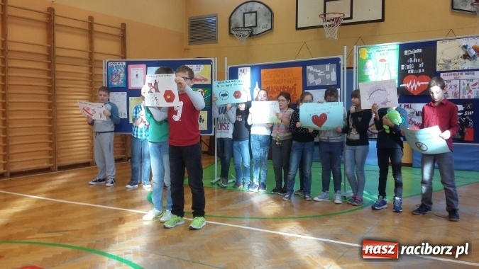 Zdjęcie w galerii na portalu naszraciborz.pl: W Szkole Podstawowej nr 13 podsumowano tydzień profilaktyki wiadomości z regionu