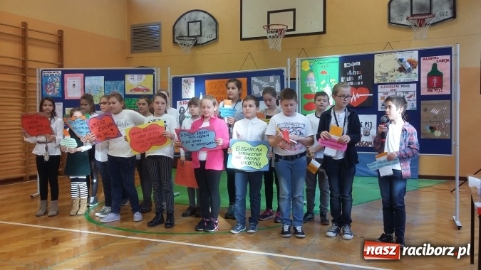 Zdjęcie w galerii na portalu naszraciborz.pl: W Szkole Podstawowej nr 13 podsumowano tydzień profilaktyki wiadomości z regionu