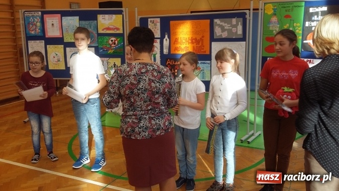 Zdjęcie w galerii na portalu naszraciborz.pl: W Szkole Podstawowej nr 13 podsumowano tydzień profilaktyki wiadomości z regionu