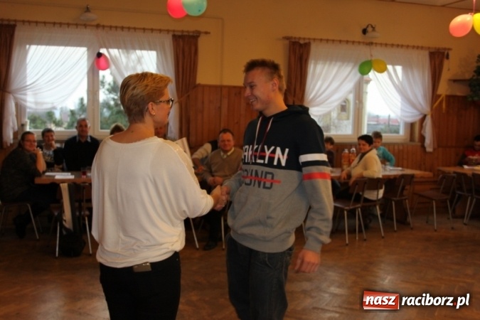 Zdjęcie w galerii na portalu naszraciborz.pl: Niedzielne spotkanie schlagballist&oacute;w w sali OSP Wojnowice wiadomości z regionu