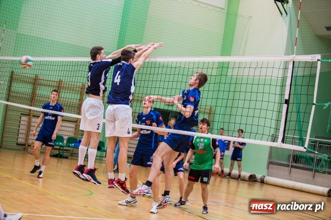 Zdjęcie w galerii na portalu naszraciborz.pl: Dwa oblicza kadetów Rafako. Udana pogoń Bielska-Białej wiadomości z regionu