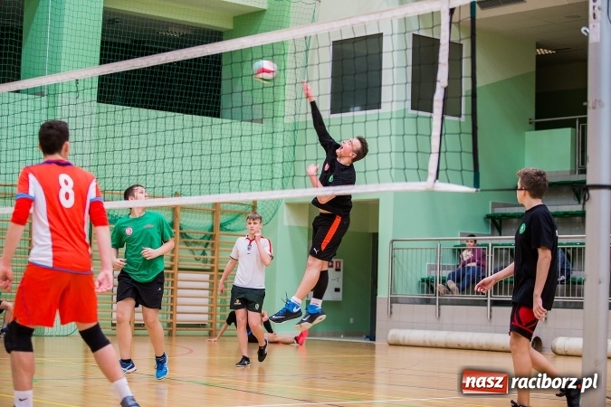 Zdjęcie w galerii na portalu naszraciborz.pl: Dwa oblicza kadetów Rafako. Udana pogoń Bielska-Białej wiadomości z regionu