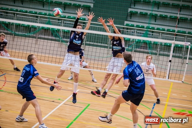 Zdjęcie w galerii na portalu naszraciborz.pl: Dwa oblicza kadetów Rafako. Udana pogoń Bielska-Białej wiadomości z regionu