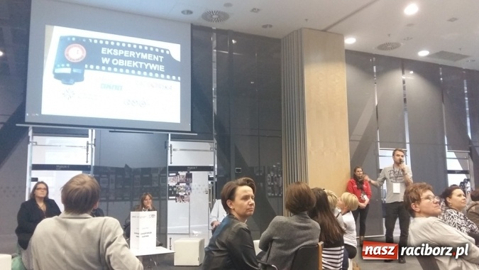 Zdjęcie w galerii na portalu naszraciborz.pl: Nauczyciele SP 1 na warsztatach w Centrum Nauki Kopernik wiadomości z regionu