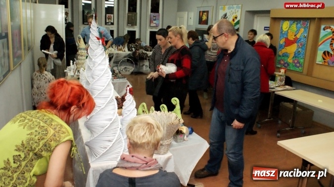 Zdjęcie w galerii na portalu naszraciborz.pl: Nocna szychta w bibliotece za nami wiadomości z regionu