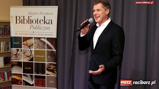 Zdjęcie w galerii na portalu naszraciborz.pl: Nocna szychta w bibliotece za nami wiadomości z regionu