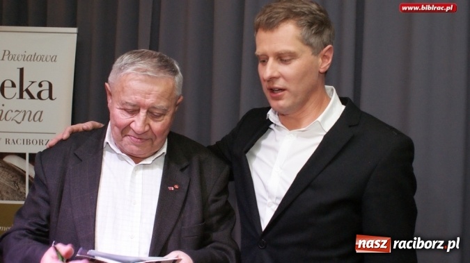 Zdjęcie w galerii na portalu naszraciborz.pl: Nocna szychta w bibliotece za nami wiadomości z regionu