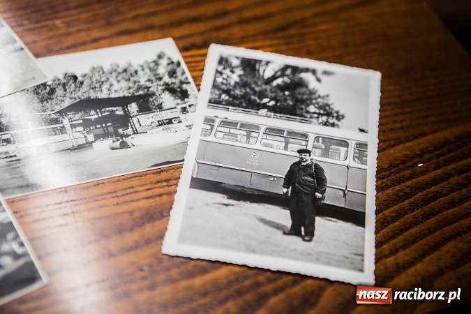 Zdjęcie w galerii na portalu naszraciborz.pl: Autobusy raciborskiego PKS-u jeżdżą po drogach regionu i nie tylko już 65 lat! wiadomości z regionu