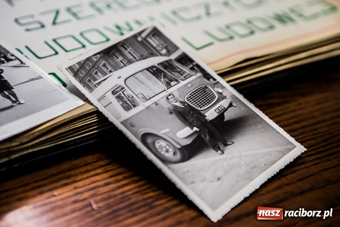 Zdjęcie w galerii na portalu naszraciborz.pl: Autobusy raciborskiego PKS-u jeżdżą po drogach regionu i nie tylko już 65 lat! wiadomości z regionu