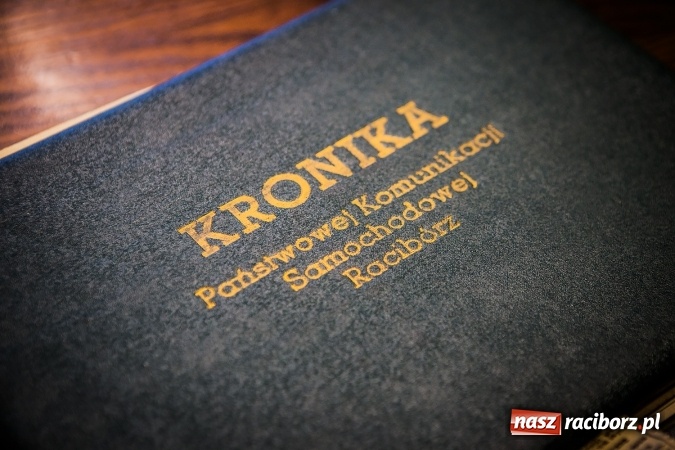 Zdjęcie w galerii na portalu naszraciborz.pl: Autobusy raciborskiego PKS-u jeżdżą po drogach regionu i nie tylko już 65 lat! wiadomości z regionu