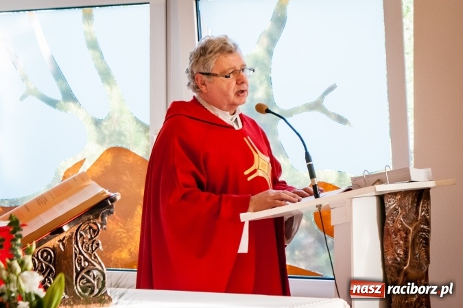 Zdjęcie w galerii na portalu naszraciborz.pl: Każdy ma coś, co może dać innym. Dzień pracownika socjalnego w DPS Złota Jesień wiadomości z regionu