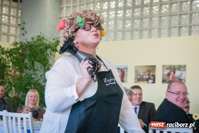 Zdjęcie w galerii na portalu naszraciborz.pl: Każdy ma coś, co może dać innym. Dzień pracownika socjalnego w DPS Złota Jesień wiadomości z regionu