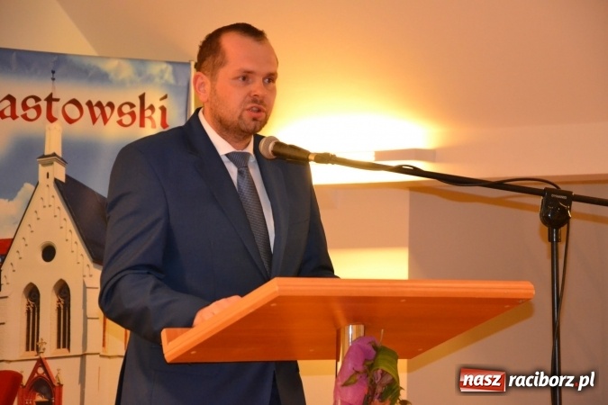 Zdjęcie w galerii na portalu naszraciborz.pl: Gmina Krzanowice honoruje aktywnych społecznie mieszkańc&oacute;w wiadomości z regionu