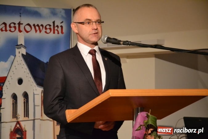 Zdjęcie w galerii na portalu naszraciborz.pl: Gmina Krzanowice honoruje aktywnych społecznie mieszkańc&oacute;w wiadomości z regionu