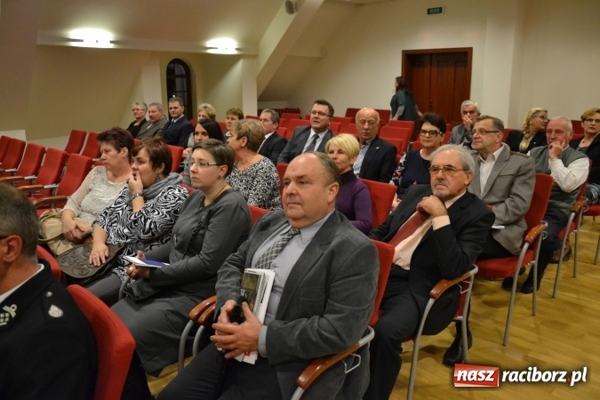 Zdjęcie w galerii na portalu naszraciborz.pl: Gmina Krzanowice honoruje aktywnych społecznie mieszkańc&oacute;w wiadomości z regionu