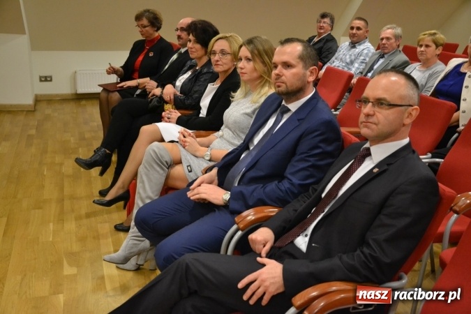 Zdjęcie w galerii na portalu naszraciborz.pl: Gmina Krzanowice honoruje aktywnych społecznie mieszkańc&oacute;w wiadomości z regionu