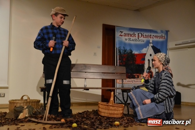 Zdjęcie w galerii na portalu naszraciborz.pl: Gmina Krzanowice honoruje aktywnych społecznie mieszkańc&oacute;w wiadomości z regionu