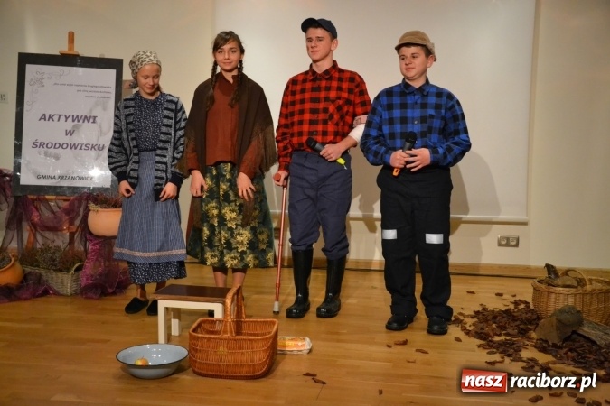 Zdjęcie w galerii na portalu naszraciborz.pl: Gmina Krzanowice honoruje aktywnych społecznie mieszkańc&oacute;w wiadomości z regionu